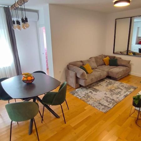 Apartment Elena Zadar Bagian luar foto